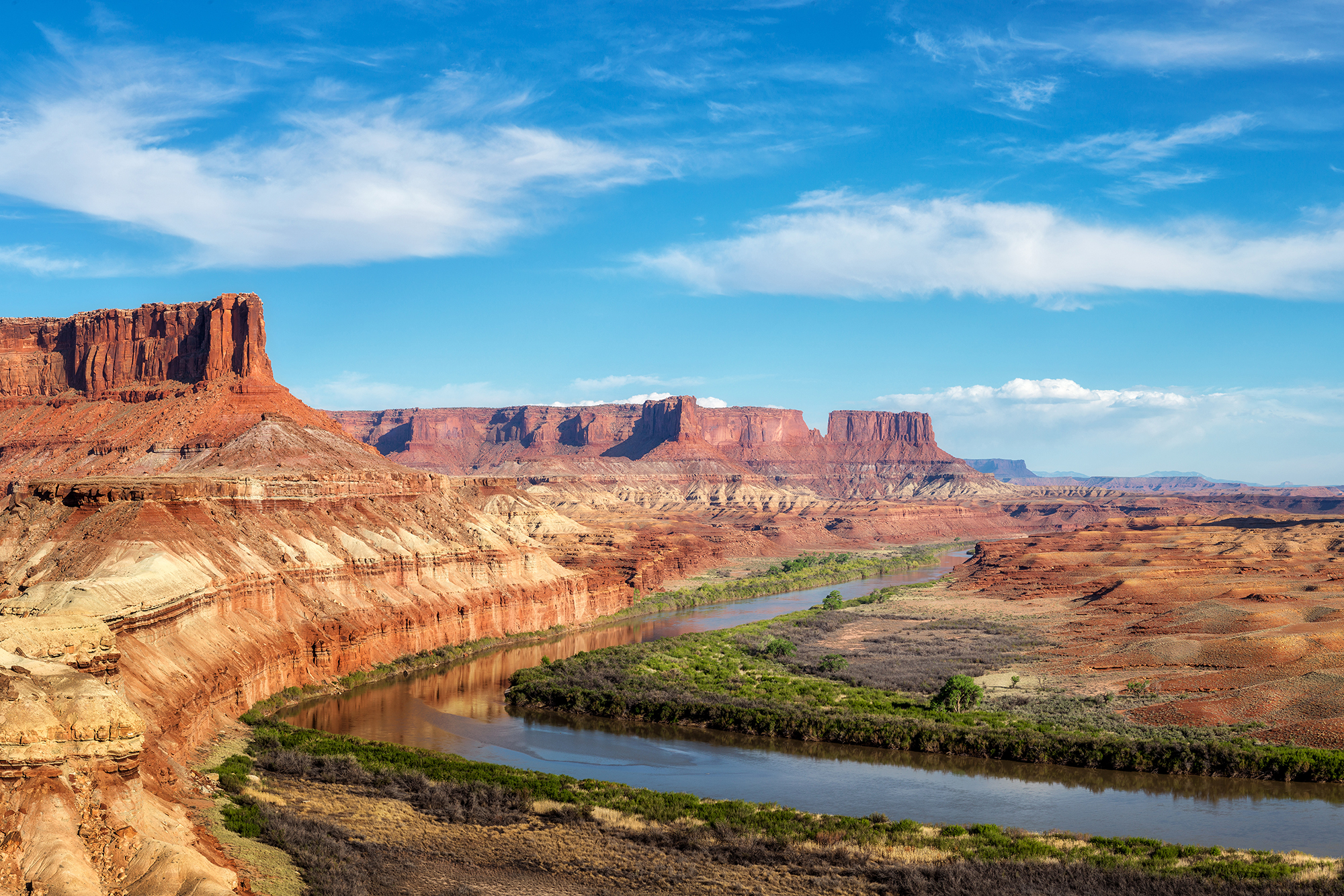 A Guide to the Many Faces of Utah's Green River | Visit Utah