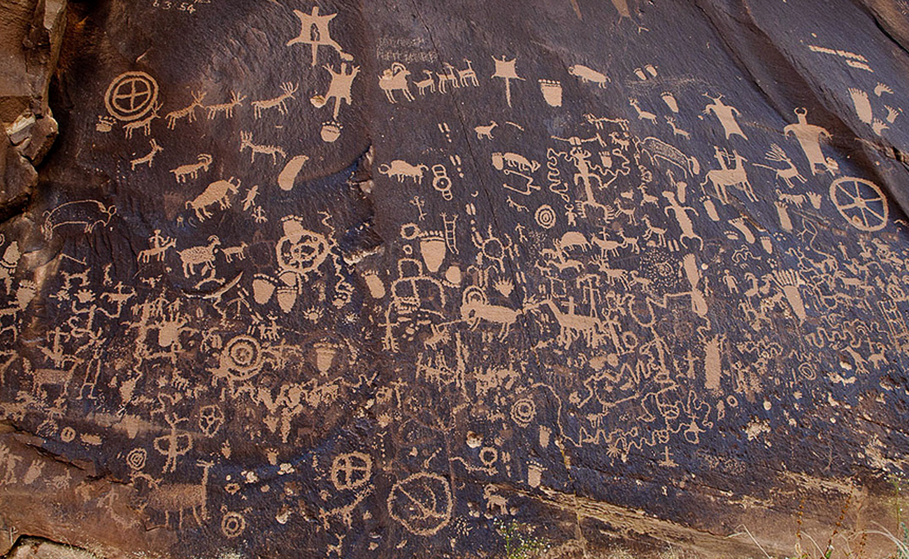 Native American Petroglyphs: Newspaper Rock, UT